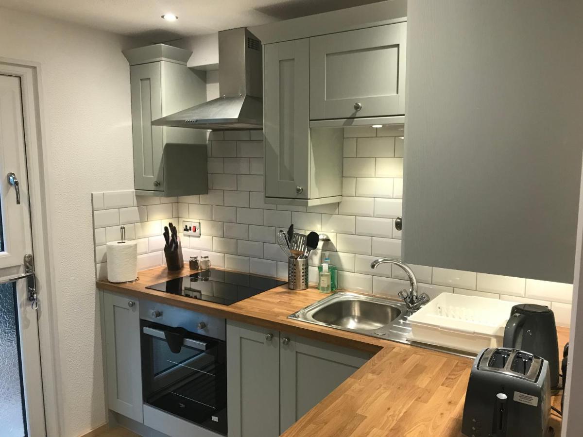 Foxes Sea Side Retreat Deluxe Chalet Is A Lovely Holiday Home Tucked Away On The Kent Coast Kingsdown (Deal) Exterior foto